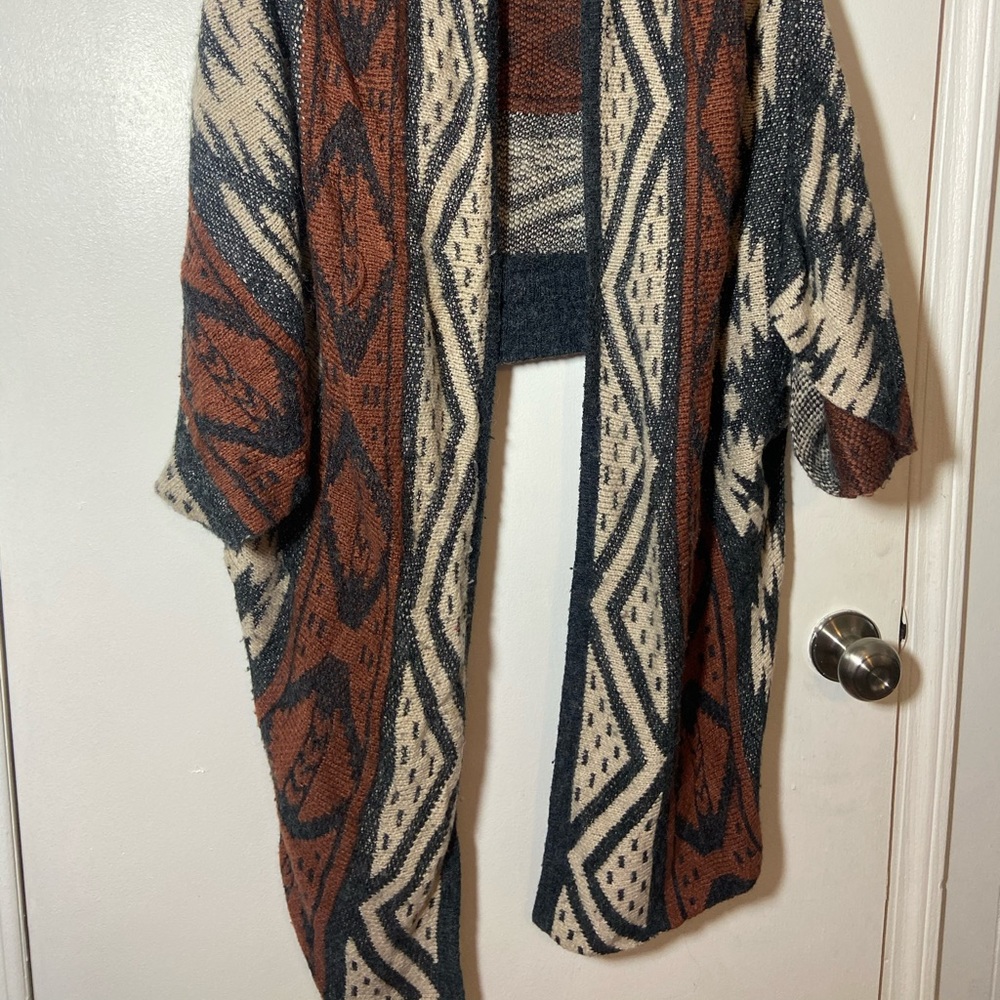 Cardigan - Picture 2 of 2